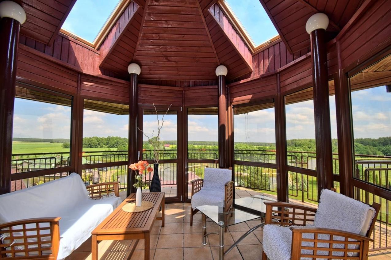 Apartamento Dom Nad Stawem Przy Lesie Burkat Exterior foto