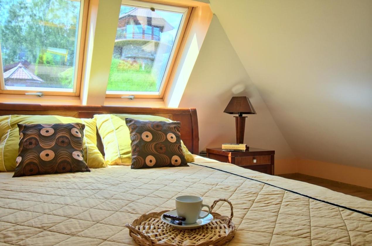 Apartamento Dom Nad Stawem Przy Lesie Burkat Exterior foto