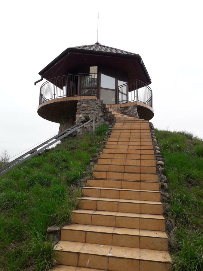 Apartamento Dom Nad Stawem Przy Lesie Burkat Exterior foto