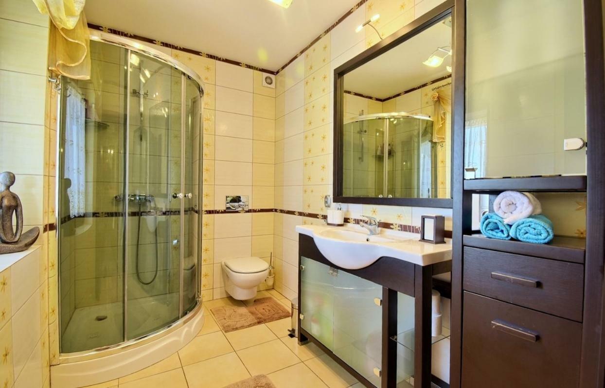 Apartamento Dom Nad Stawem Przy Lesie Burkat Exterior foto