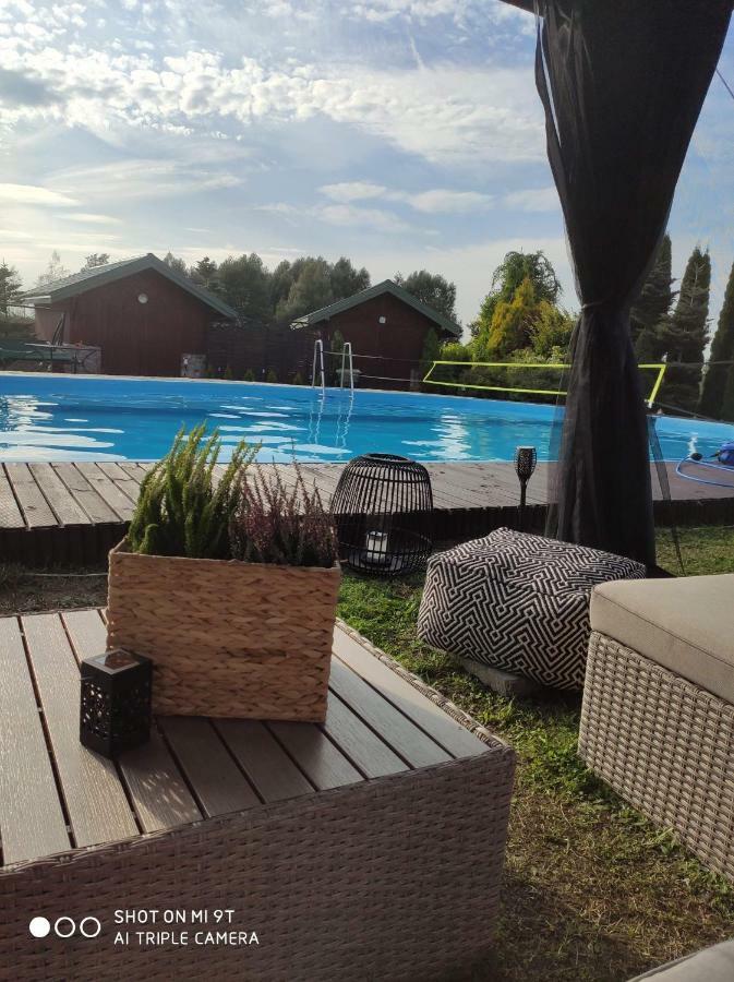 Apartamento Dom Nad Stawem Przy Lesie Burkat Exterior foto